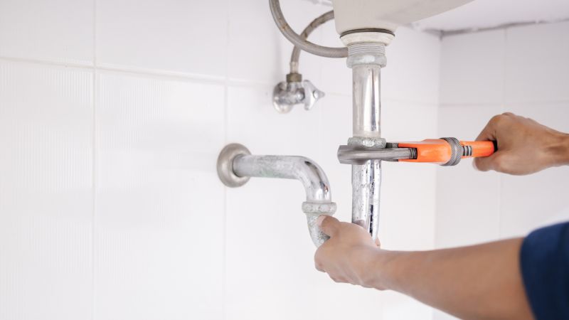 10 Signs You Need A Plumber Right Away